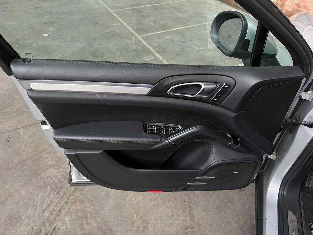 Porsche Cayenne Turbo 4.8 V8 500PS 2010