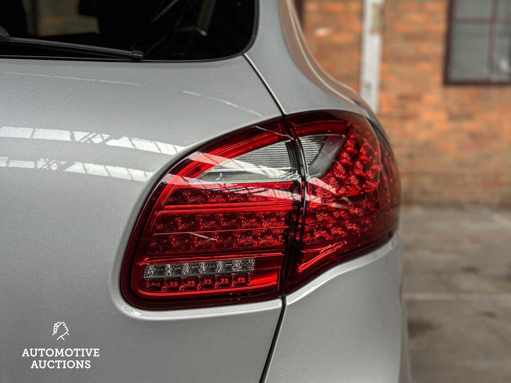 Porsche Cayenne Turbo 4.8 V8 500PS 2010