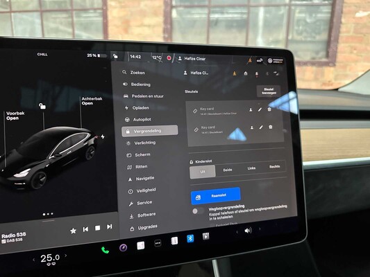 Tesla Model 3 Long Range 75 kWh Dual Motor 351PS 2019 (Org-NL + 1E-EIG), XT-717-V