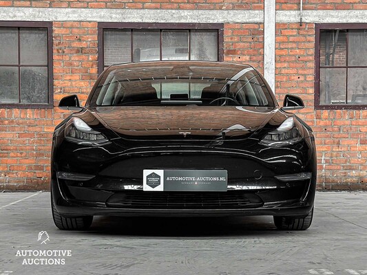 Tesla Model 3 Long Range 75 kWh Dual Motor 351PS 2019 (Org-NL + 1E-EIG), XT-717-V