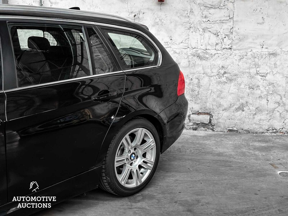 BMW 3-serie Touring 318d Corporate Lease Business Line 136pk 2009 -Orig. NL-, 09-JRG-9