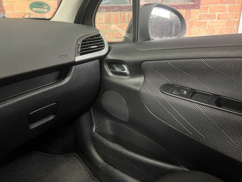 Peugeot 207 1.6 VTi XS Pack 120pk 2008 -Orig. NL-, 35-GJD-7