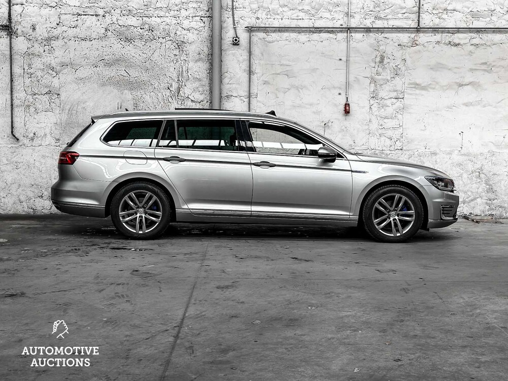 Volkswagen Passat Variant 1.4 TSI GTE Highline 156pk 2016 (Origineel-NL), KL-121-H
