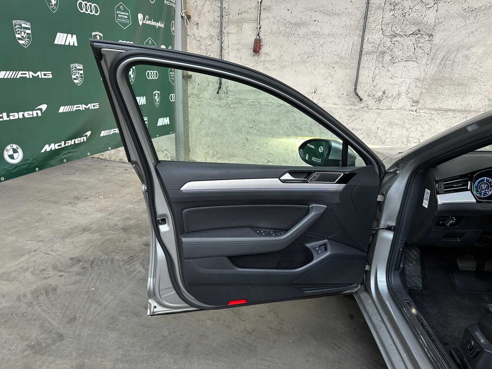 Volkswagen Passat Variant 1.4 TSI GTE Highline 156pk 2016 (Origineel-NL), KL-121-H