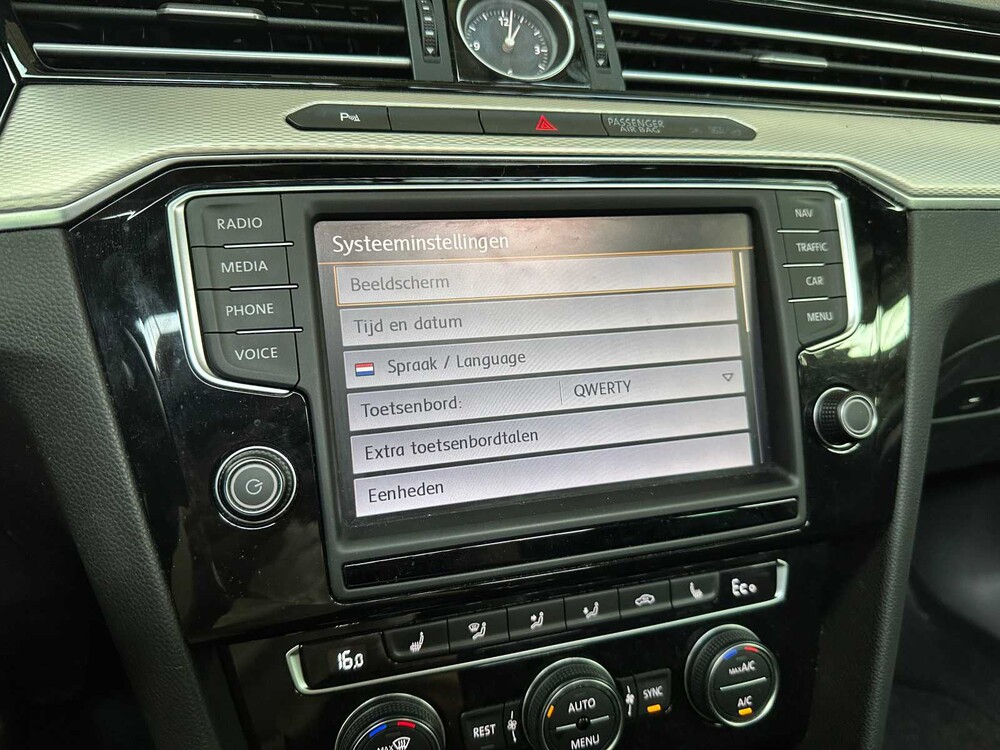 Volkswagen Passat Variant 1.4 TSI GTE Highline 156pk 2016 (Origineel-NL), KL-121-H