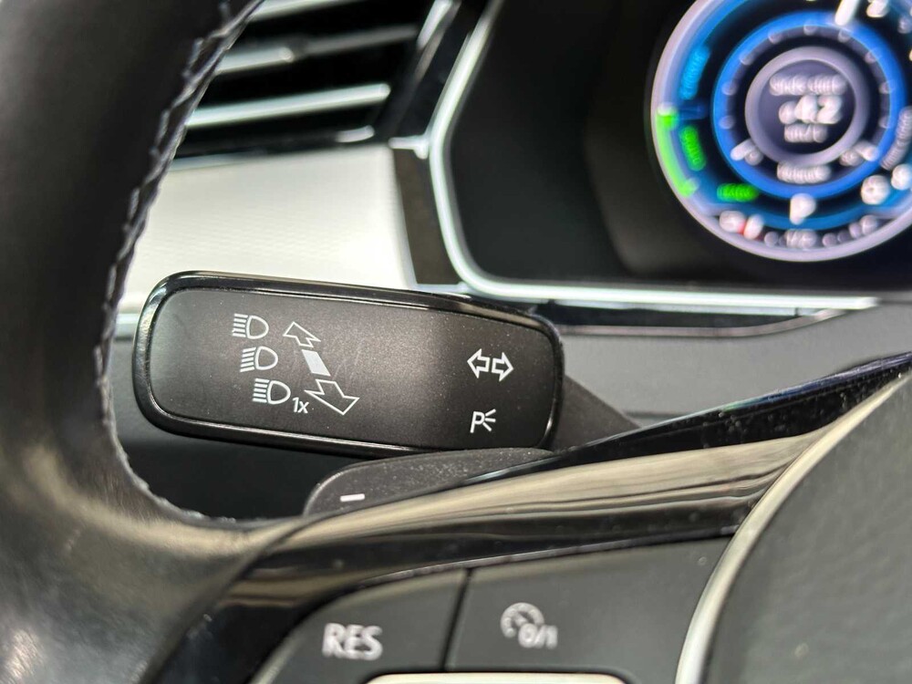 Volkswagen Passat Variant 1.4 TSI GTE Highline 156pk 2016 (Origineel-NL), KL-121-H