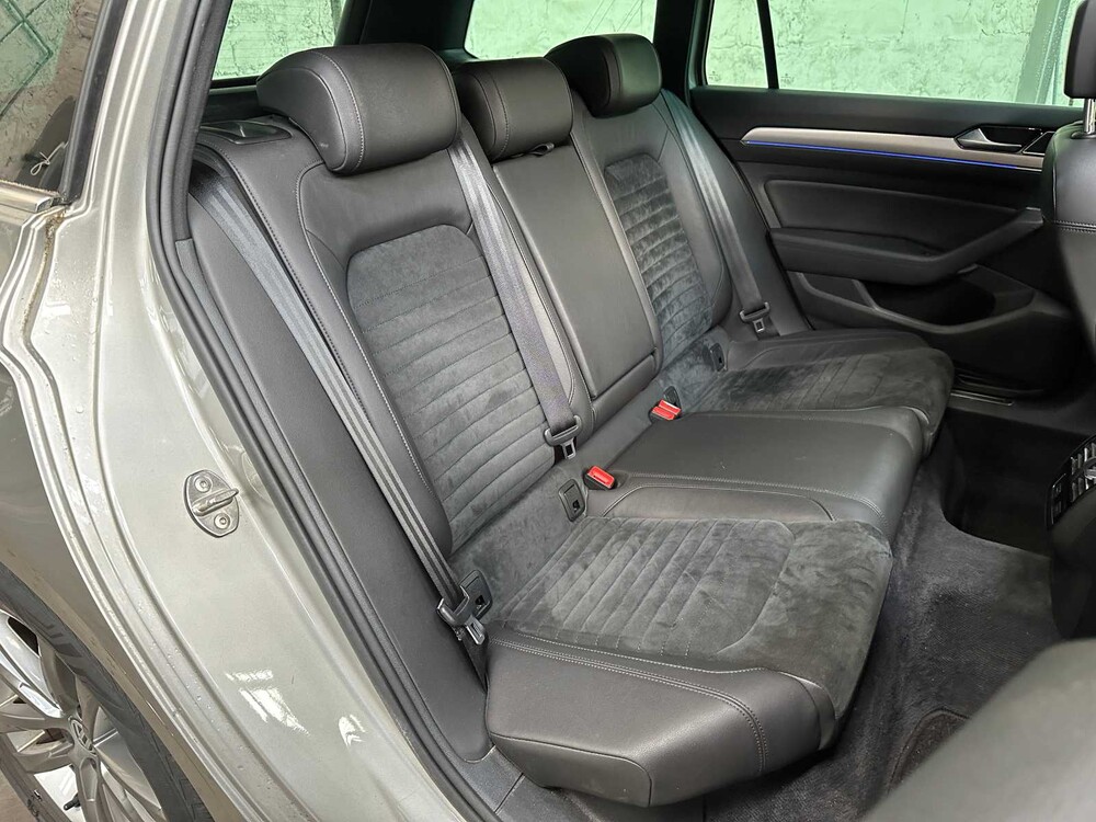 Volkswagen Passat Variant 1.4 TSI GTE Highline 156pk 2016 (Origineel-NL), KL-121-H