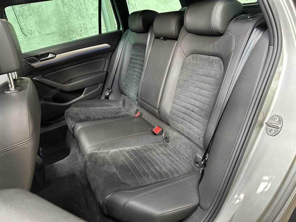 Volkswagen Passat Variant 1.4 TSI GTE Highline 156pk 2016 (Origineel-NL), KL-121-H