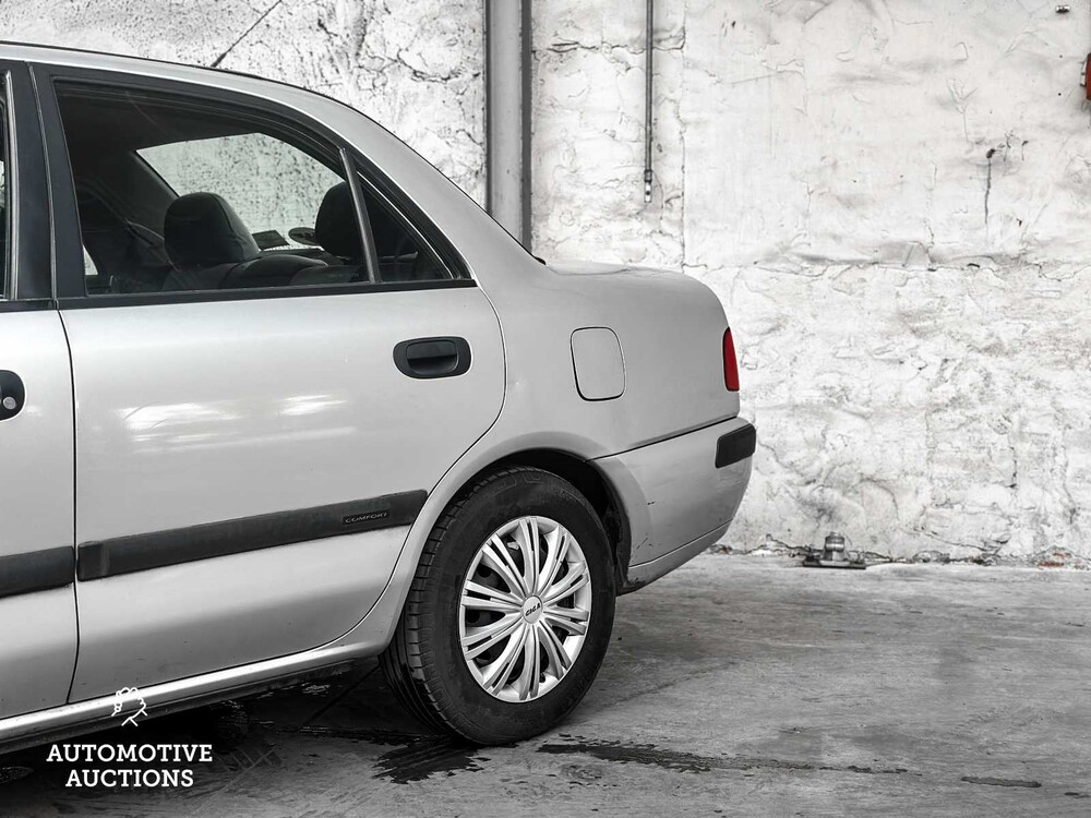 Mitsubishi Carisma 1.6 Comfort 99hp 2000 -Orig. NL-, 16-FD-GN