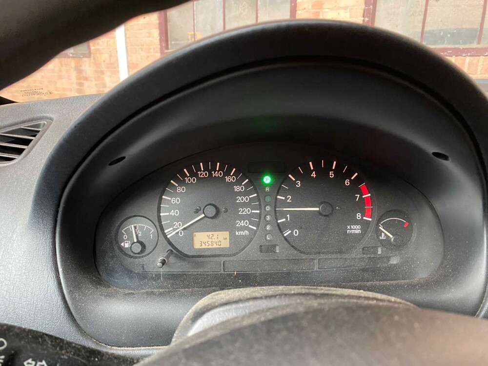 Mitsubishi Carisma 1.6 Comfort 99hp 2000 -Orig. NL-, 16-FD-GN