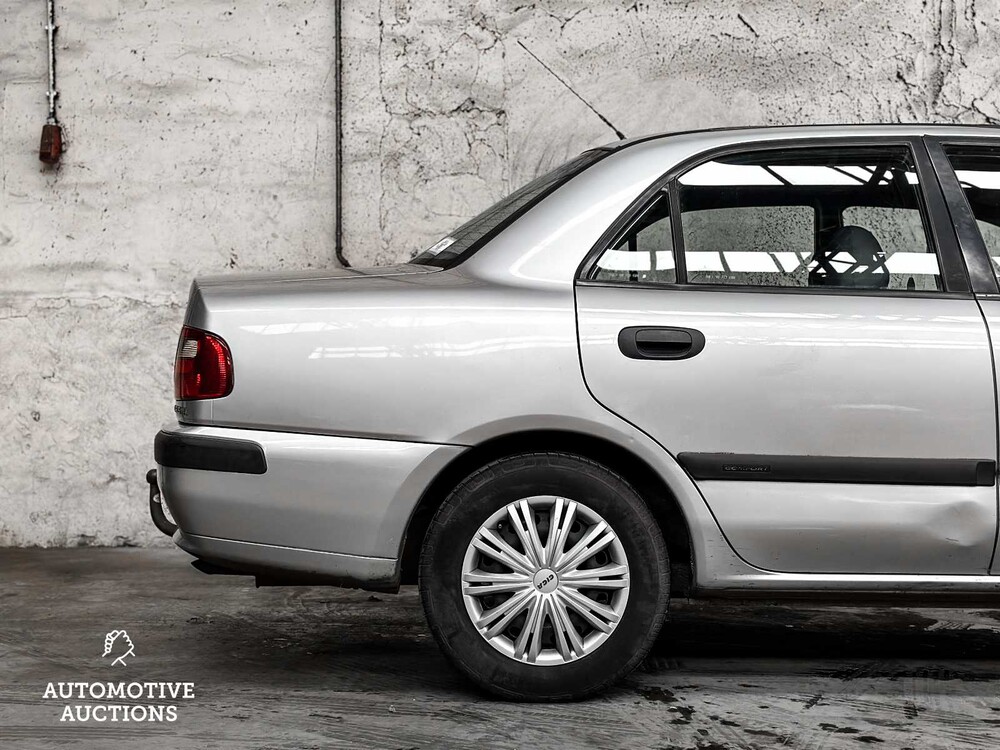 Mitsubishi Carisma 1.6 Comfort 99hp 2000 -Orig. NL-, 16-FD-GN