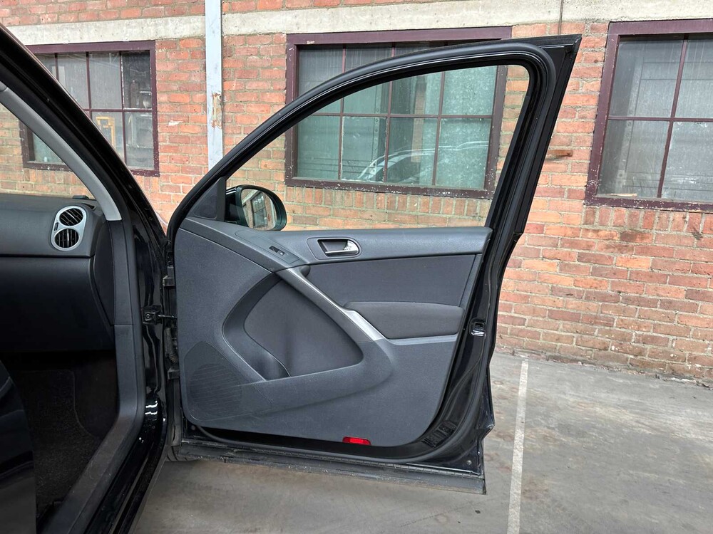 Volkswagen Tiguan 1.4 TSI Sport&Style 4Motion 150pk 2009, 8-XLV-94