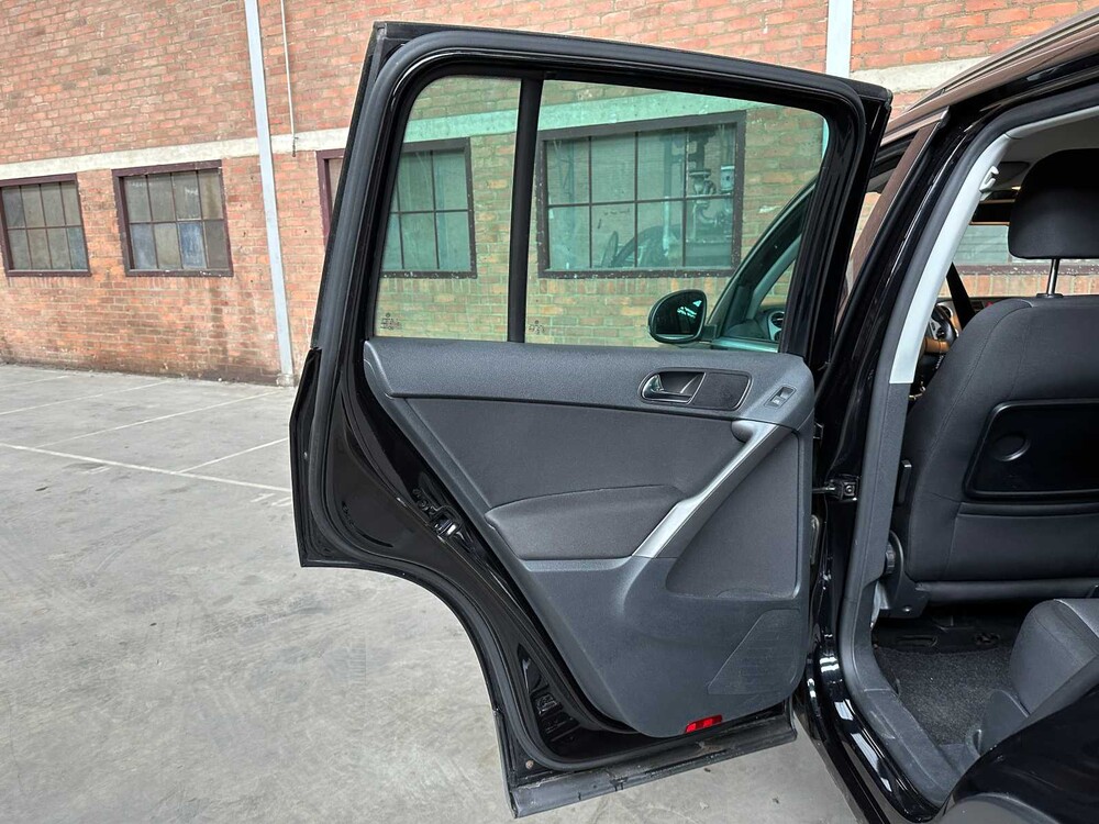 Volkswagen Tiguan 1.4 TSI Sport&Style 4Motion 150pk 2009, 8-XLV-94