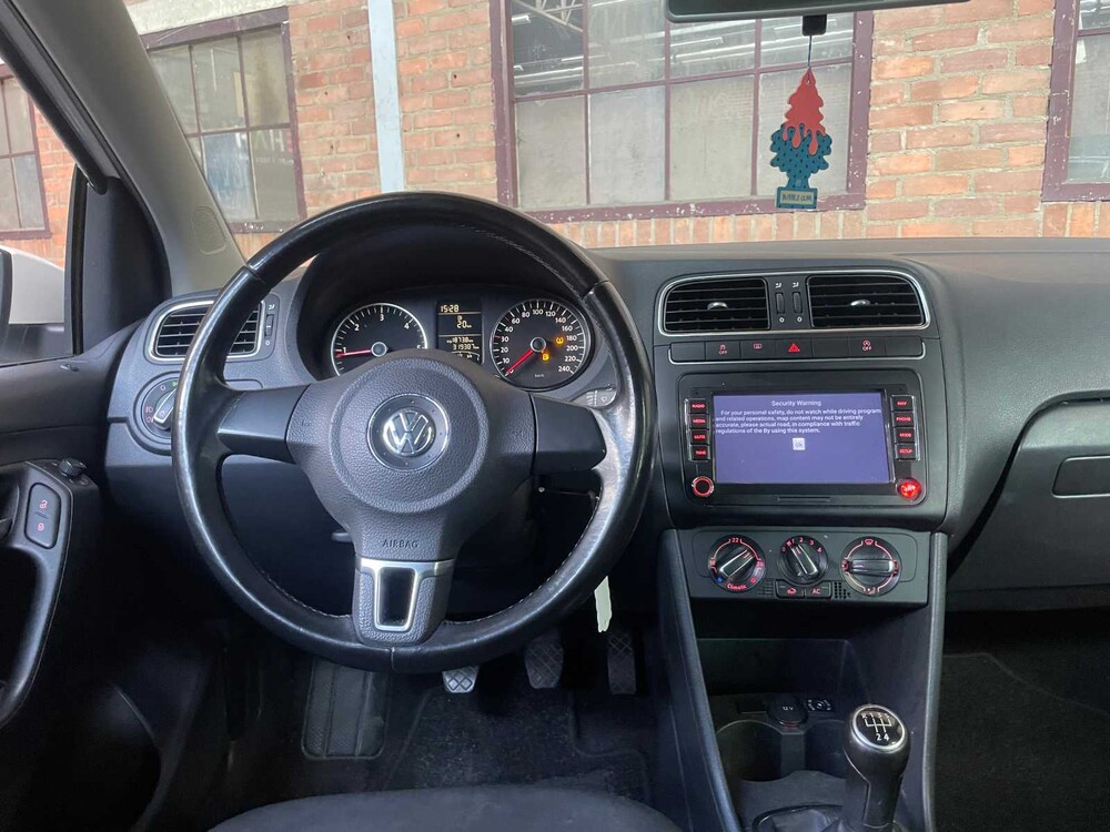 Volkswagen Polo 1.2 TDI Bl.M. Comfl. 75PS 2010 -Fertigmodell GB-, 50-NPB-8