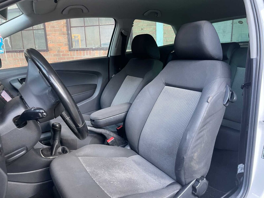 Volkswagen Polo 1.2 TDI Bl.M. Comfl. 75PS 2010 -Fertigmodell GB-, 50-NPB-8