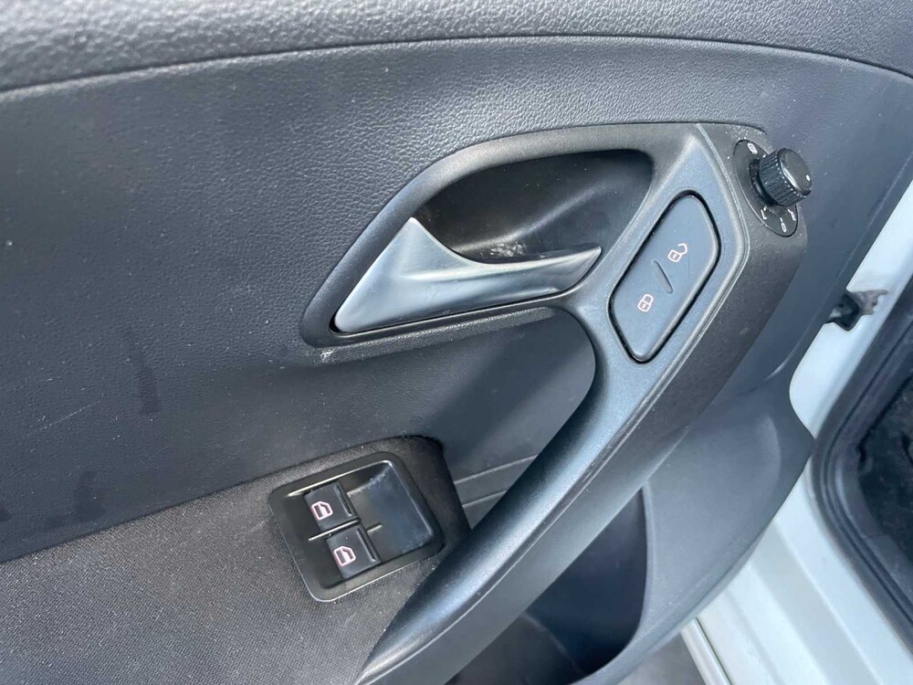 Volkswagen Polo 1.2 TDI Bl.M. Comfl. 75PS 2010 -Fertigmodell GB-, 50-NPB-8