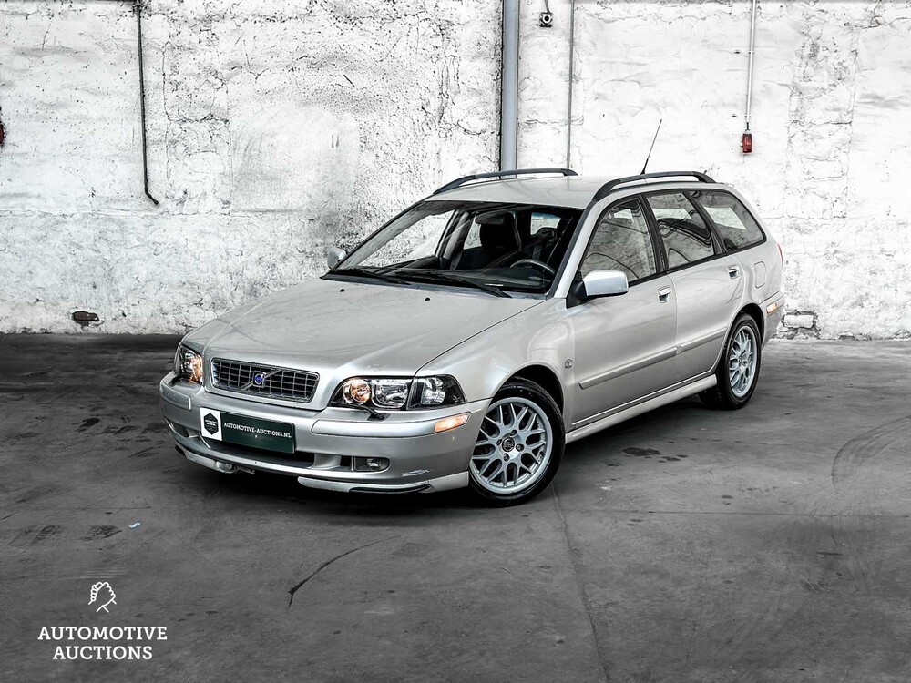 Volvo V40 1.8 Europa Nordic 122pk 2005 ORIG-NL, 83-PX-ZR