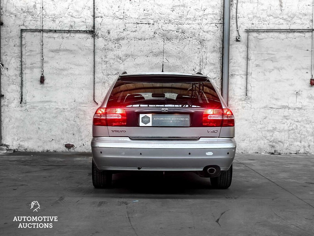 Volvo V40 1.8 Europa Nordic 122pk 2005 ORIG-NL, 83-PX-ZR