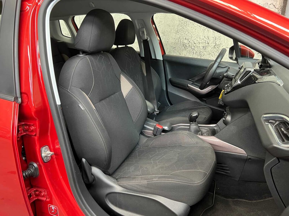 Peugeot 2008 1.2 PureTech Active 82pk 2016 -Orig. NL-, HZ-602-K