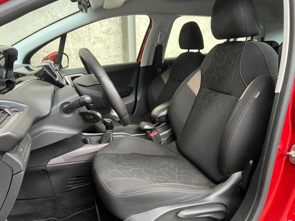 Peugeot 2008 1.2 PureTech Active 82pk 2016 -Orig. NL-, HZ-602-K