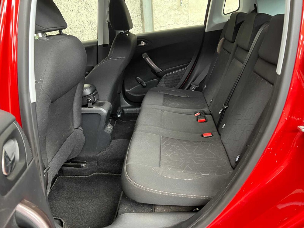 Peugeot 2008 1.2 PureTech Active 82pk 2016 -Orig. NL-, HZ-602-K