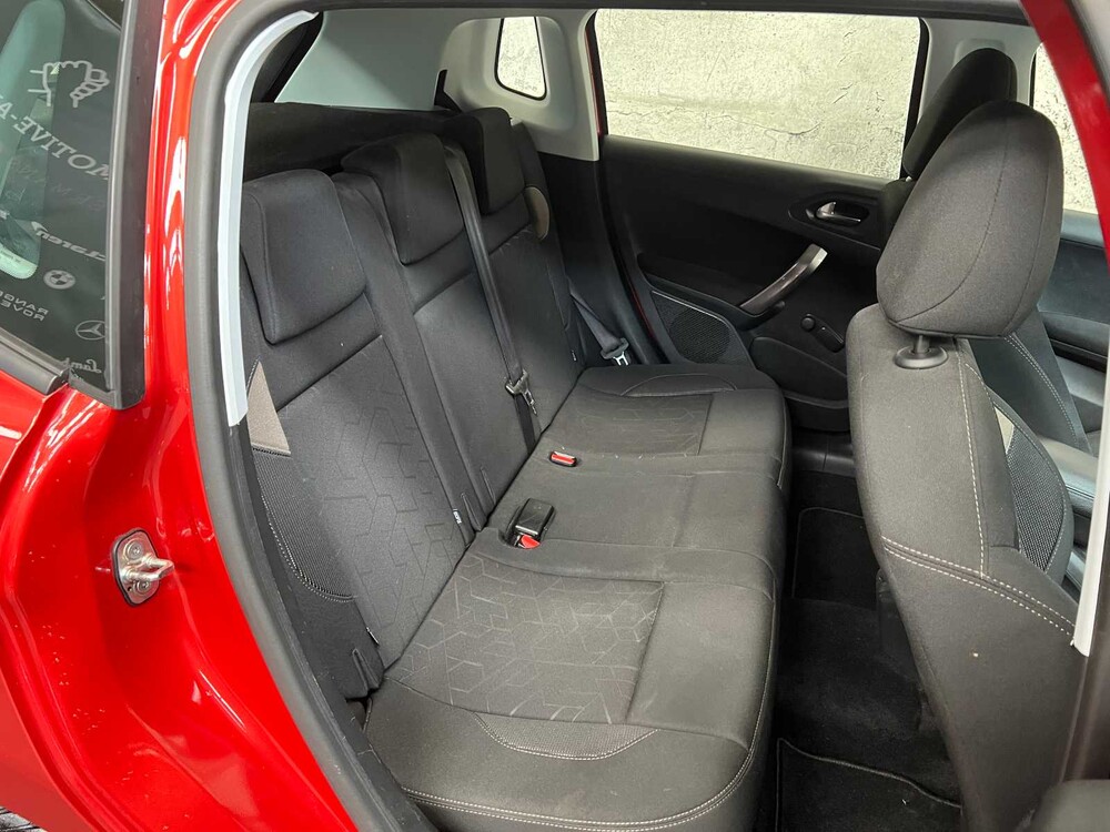 Peugeot 2008 1.2 PureTech Active 82pk 2016 -Orig. NL-, HZ-602-K