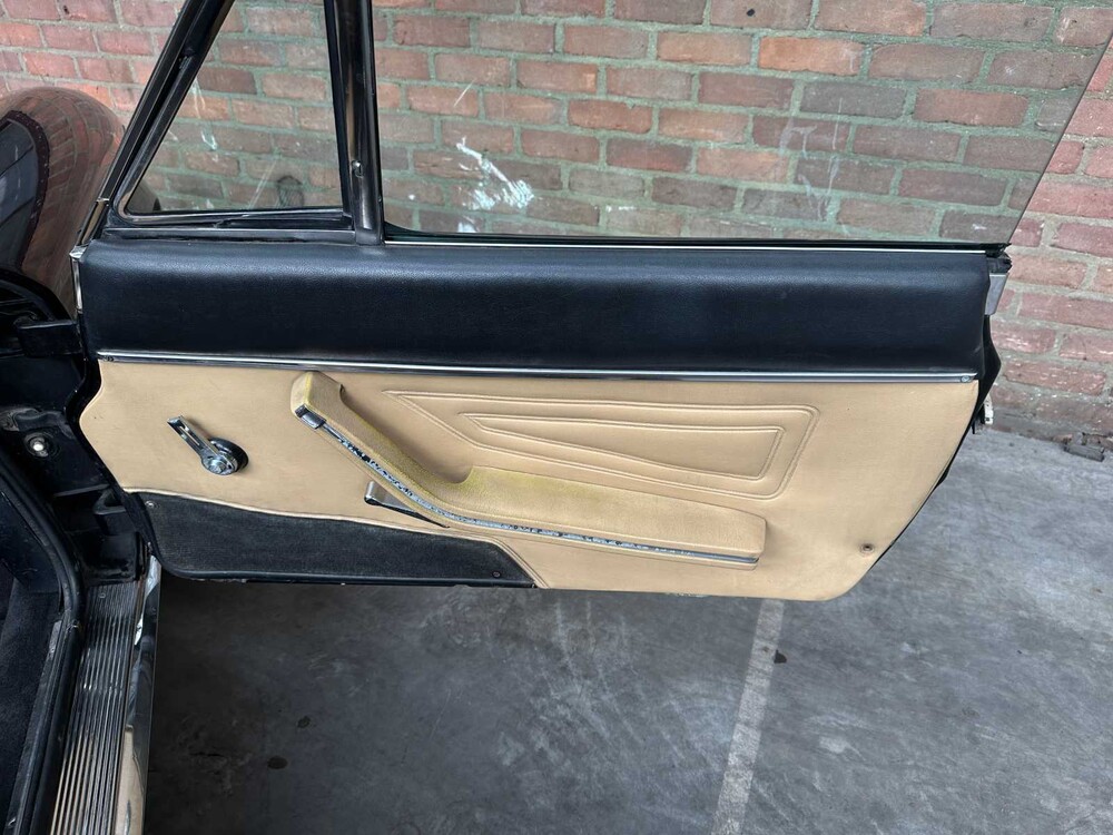 Fiat 124 Spider 2000 H5 USA CS0 105pk 1981, ZJ-04-RG