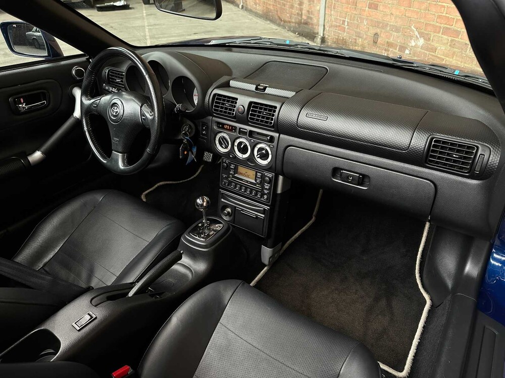 Toyota MR2 1.8-16v VVT-i 140pk 2003, SG-070-N -Youngtimer-