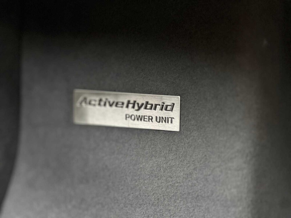 BMW ActiveHybrid7 F04 4.4 V8 465PS 2011