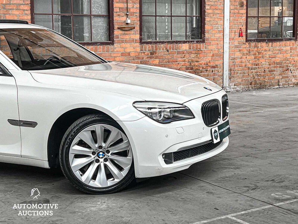 BMW ActiveHybrid7 F04 4.4 V8 465PS 2011
