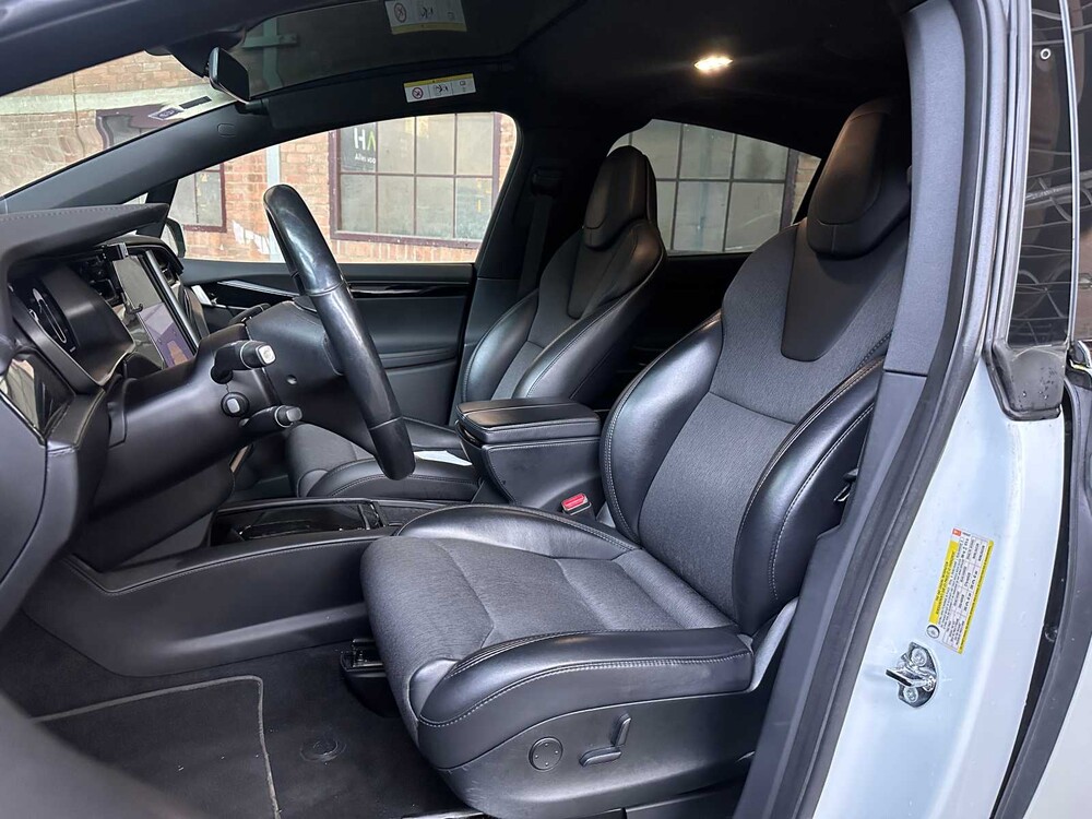 Tesla Model X Performance 612hp 2019 (Original-UK), ZH-744-N