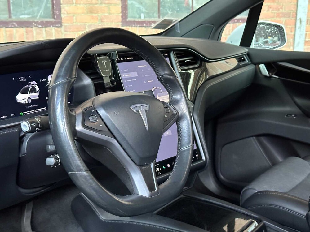 Tesla Model X Performance 612hp 2019 (Original-UK), ZH-744-N