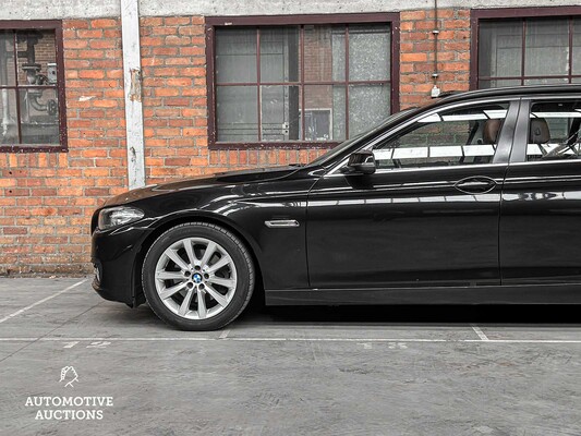 BMW 520d Touring High Executive -FACELIFT- 184pk 2014 F11 5-serie, GR-813-D