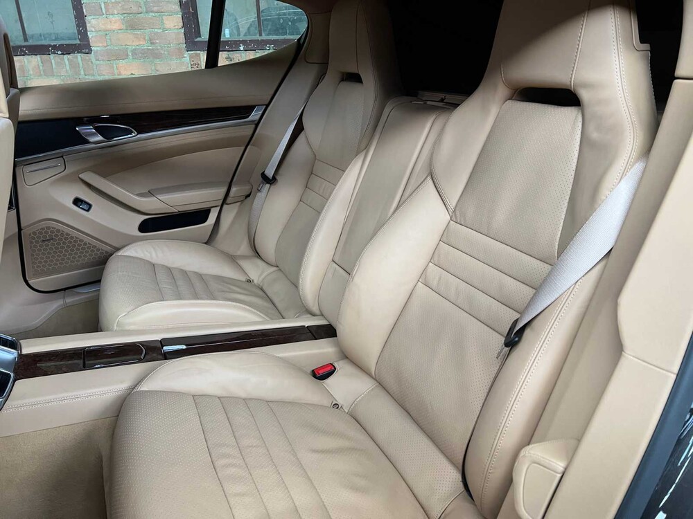 Porsche Panamera 4S 4.8 V8 400hp 2009