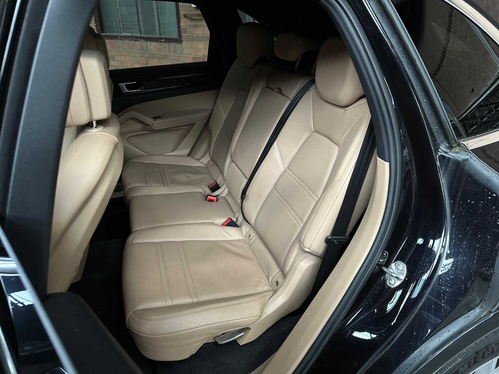 Porsche Cayenne 3.0 340PS 2018 (Original-NL + 1. Besitzer), TL-899-F