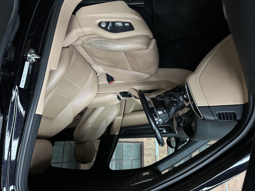 Porsche Cayenne 3.0 340PS 2018 (Original-NL + 1. Besitzer), TL-899-F