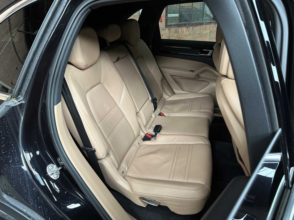 Porsche Cayenne 3.0 340PS 2018 (Original-NL + 1. Besitzer), TL-899-F