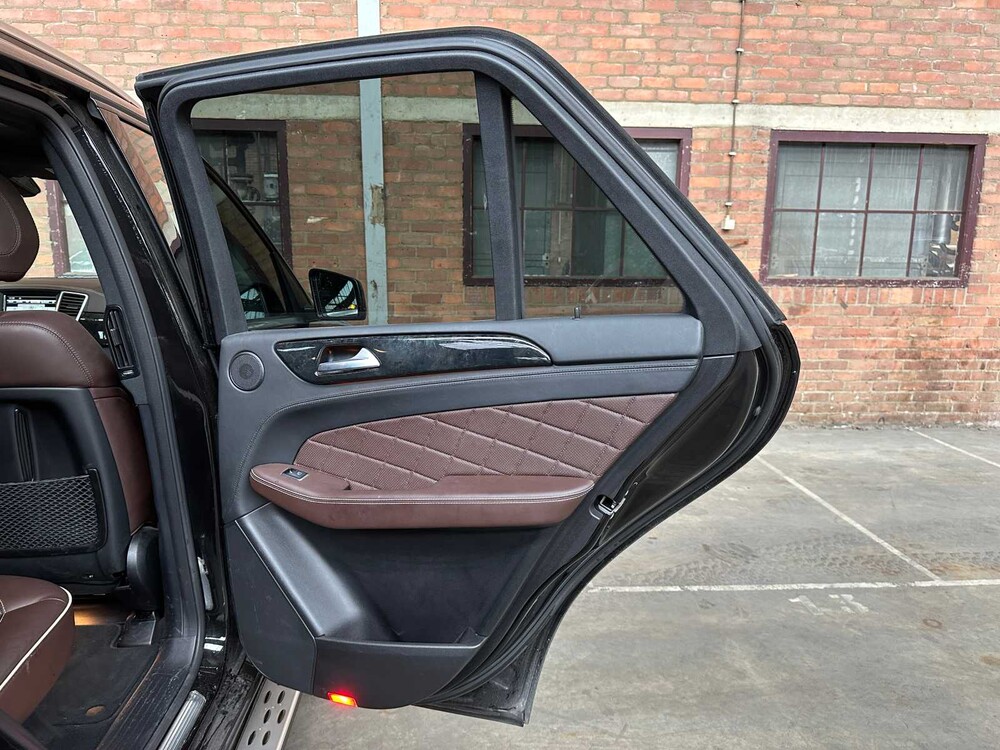 Mercedes-Benz ML350 AMG Edition 1 3.5 V6 306PS 2012 M-Klasse, 31-ZHN-7