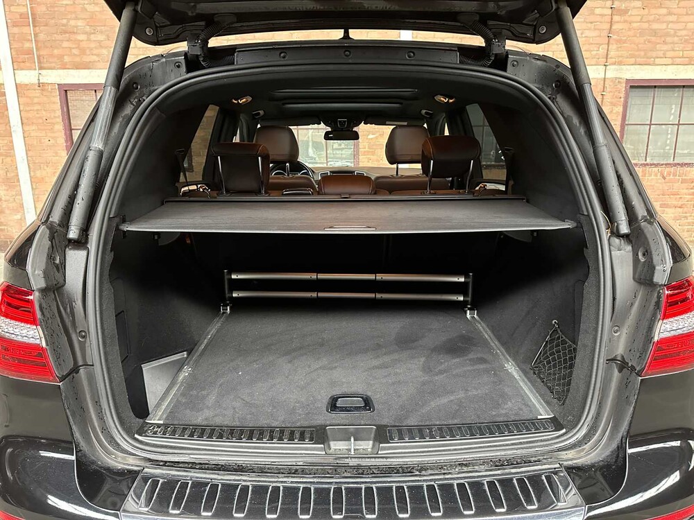 Mercedes-Benz ML350 AMG Edition 1 3.5 V6 306PS 2012 M-Klasse, 31-ZHN-7