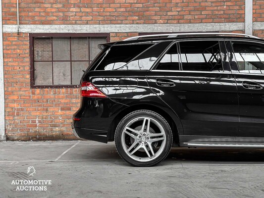 Mercedes-Benz ML350 AMG Edition 1 3.5 V6 306hp 2012 M-Class, 31-ZHN-7