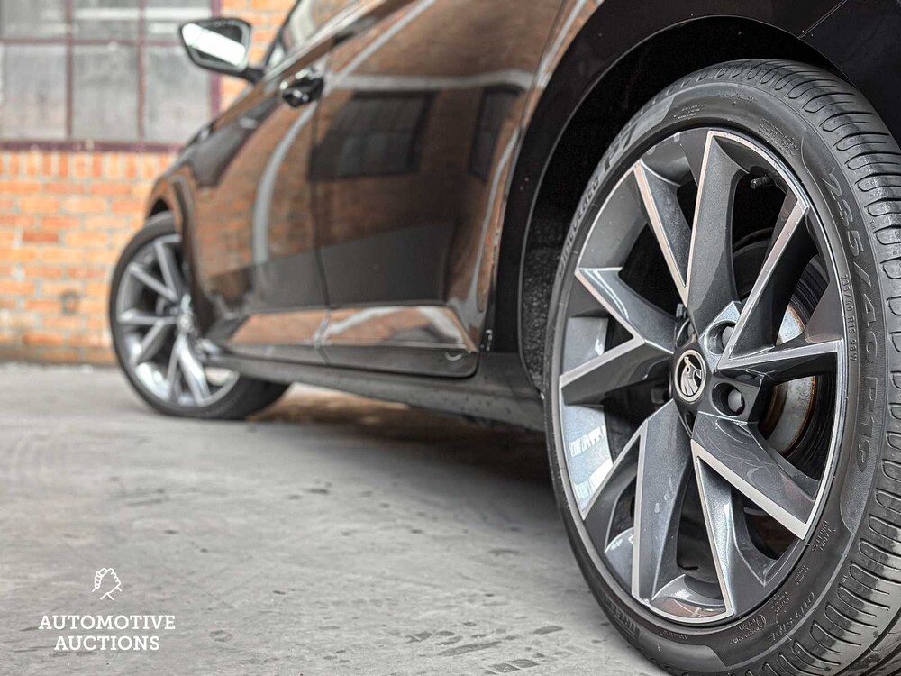 Skoda Superb Combi 2.0 TDI Sportl. Bns 150hp 2019 -Fertigmodell NL-, XS-808-F