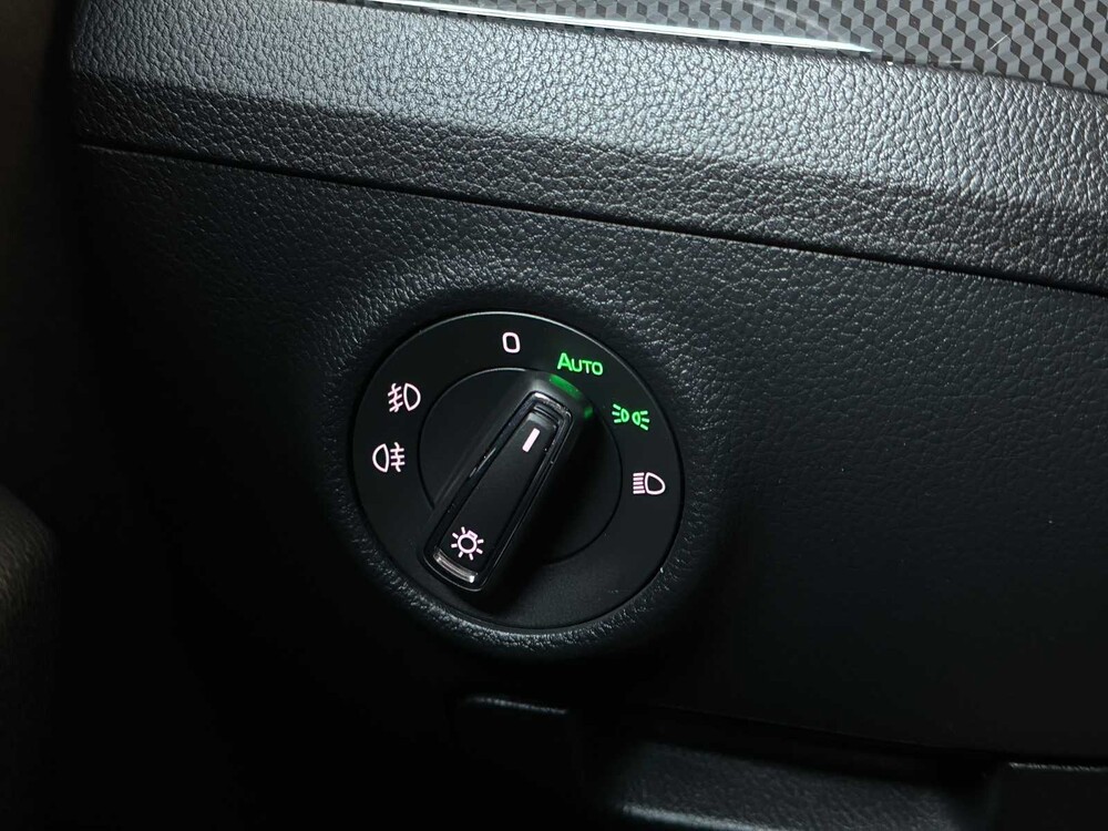 Skoda Superb Combi 2.0 TDI Sportl. Bns 150hp 2019 -Fertigmodell NL-, XS-808-F