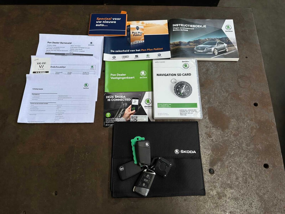 Skoda Superb Combi 2.0 TDI Sportl. Bns 150hp 2019 -Fertigmodell NL-, XS-808-F