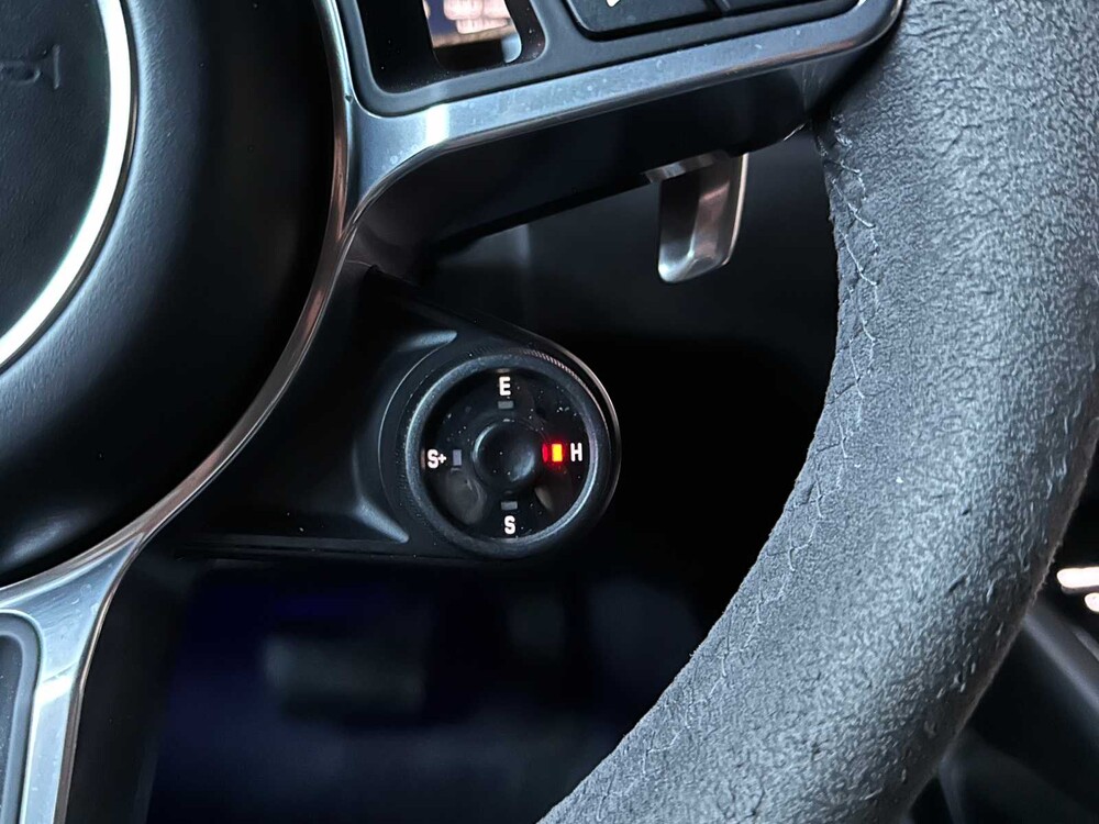 Porsche Cayenne Coupé E-Hybrid 3.0 V6 462PS 2019 Sport-Chrono (Original-GB) Plug-Hybrid, G-926-HR