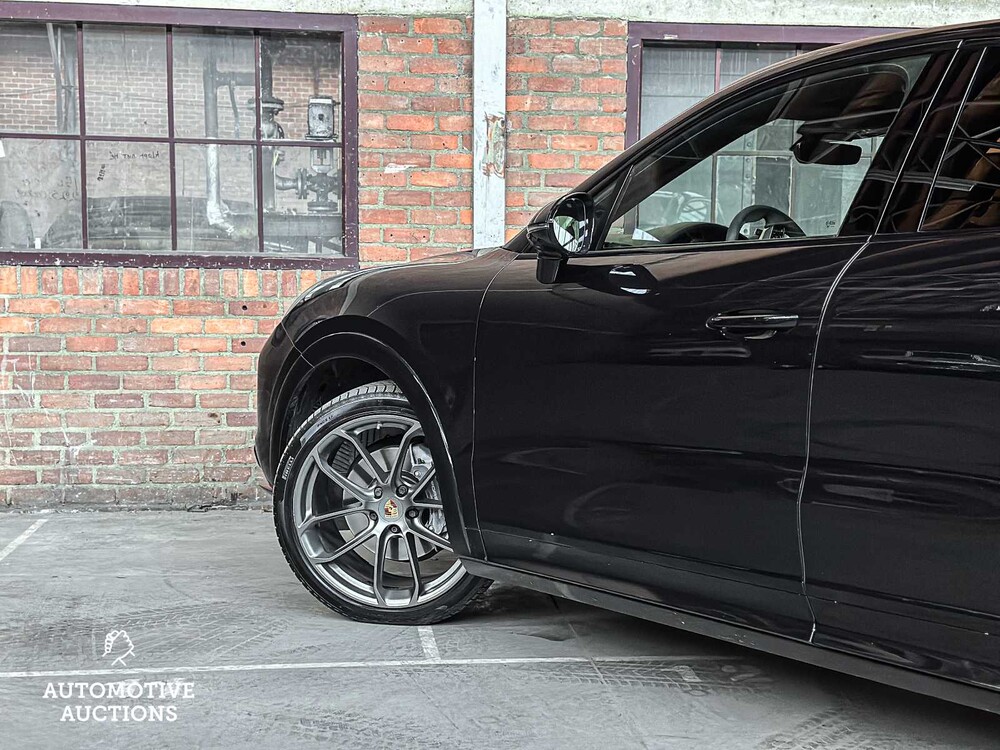 Porsche Cayenne Coupé E-Hybrid 3.0 V6 462PS 2019 Sport-Chrono (Original-GB) Plug-Hybrid, G-926-HR