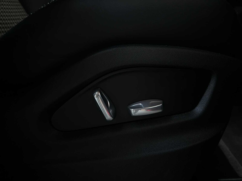 Porsche Cayenne Coupé E-Hybrid 3.0 V6 462PS 2019 Sport-Chrono (Original-GB) Plug-Hybrid, G-926-HR