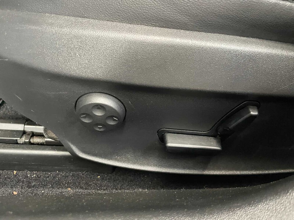 Tesla Model S 85 Leistung 421PS 2015 FREE-CHARGING (Original-UK), 4-ZTH-49