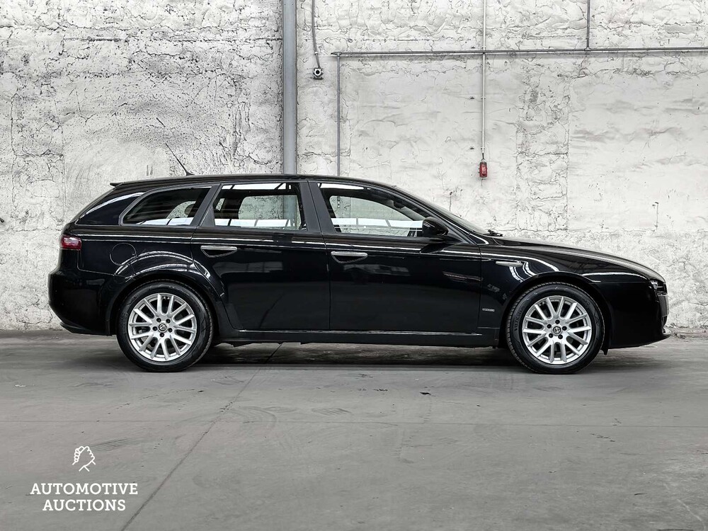 Alfa Romeo 159 Sportwagon 1.9 JTS Distinctive 160hp 2006 ORIG-NL, 38-SX-RZ