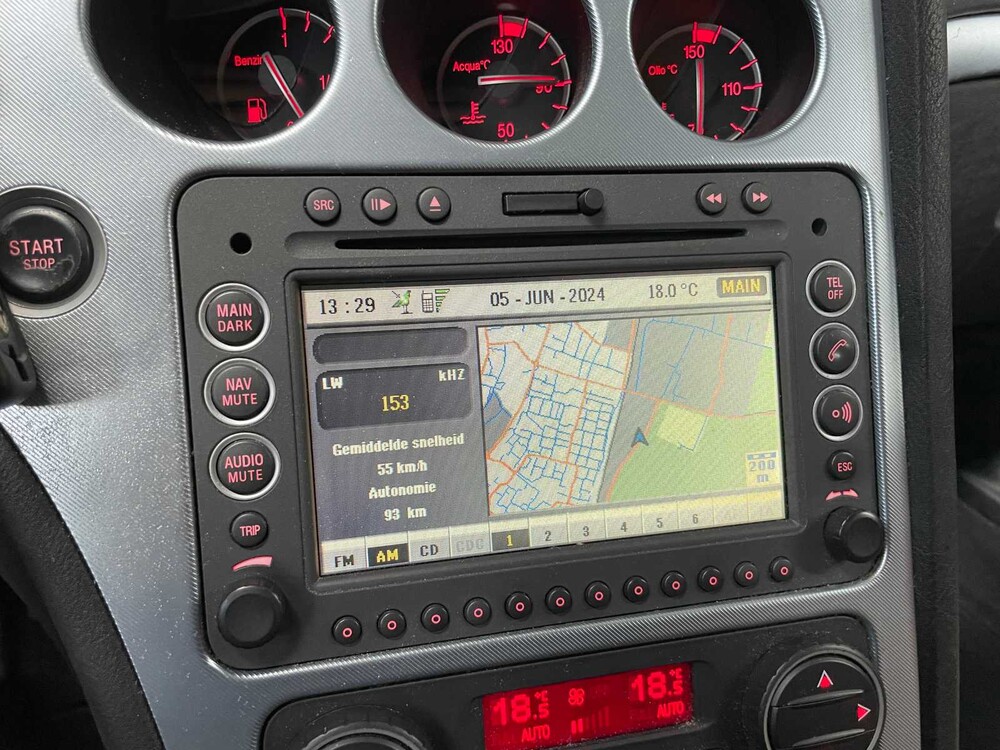 Alfa Romeo 159 Sportwagon 1.9 JTS Distinctive 160hp 2006 ORIG-NL, 38-SX-RZ