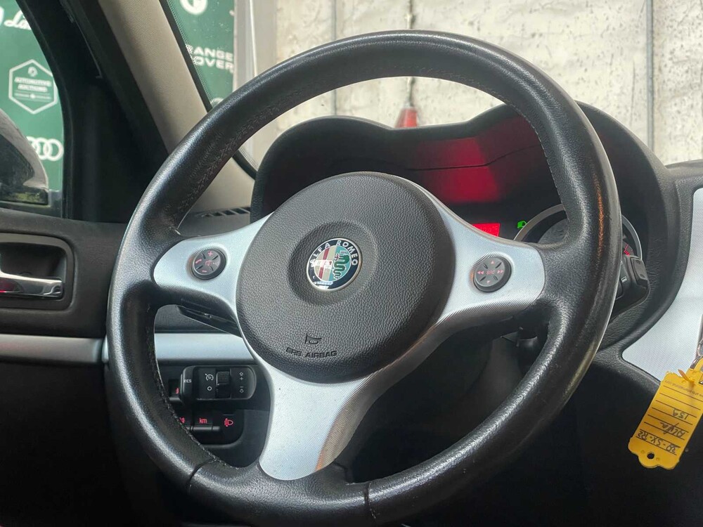 Alfa Romeo 159 Sportwagon 1.9 JTS Distinctive 160hp 2006 ORIG-NL, 38-SX-RZ